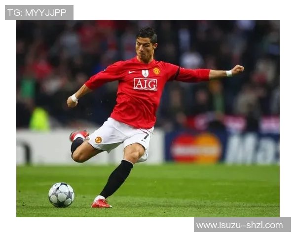 足球明星的职业生涯：从青涩少年到世界顶级球员的奋斗历程与荣耀时刻